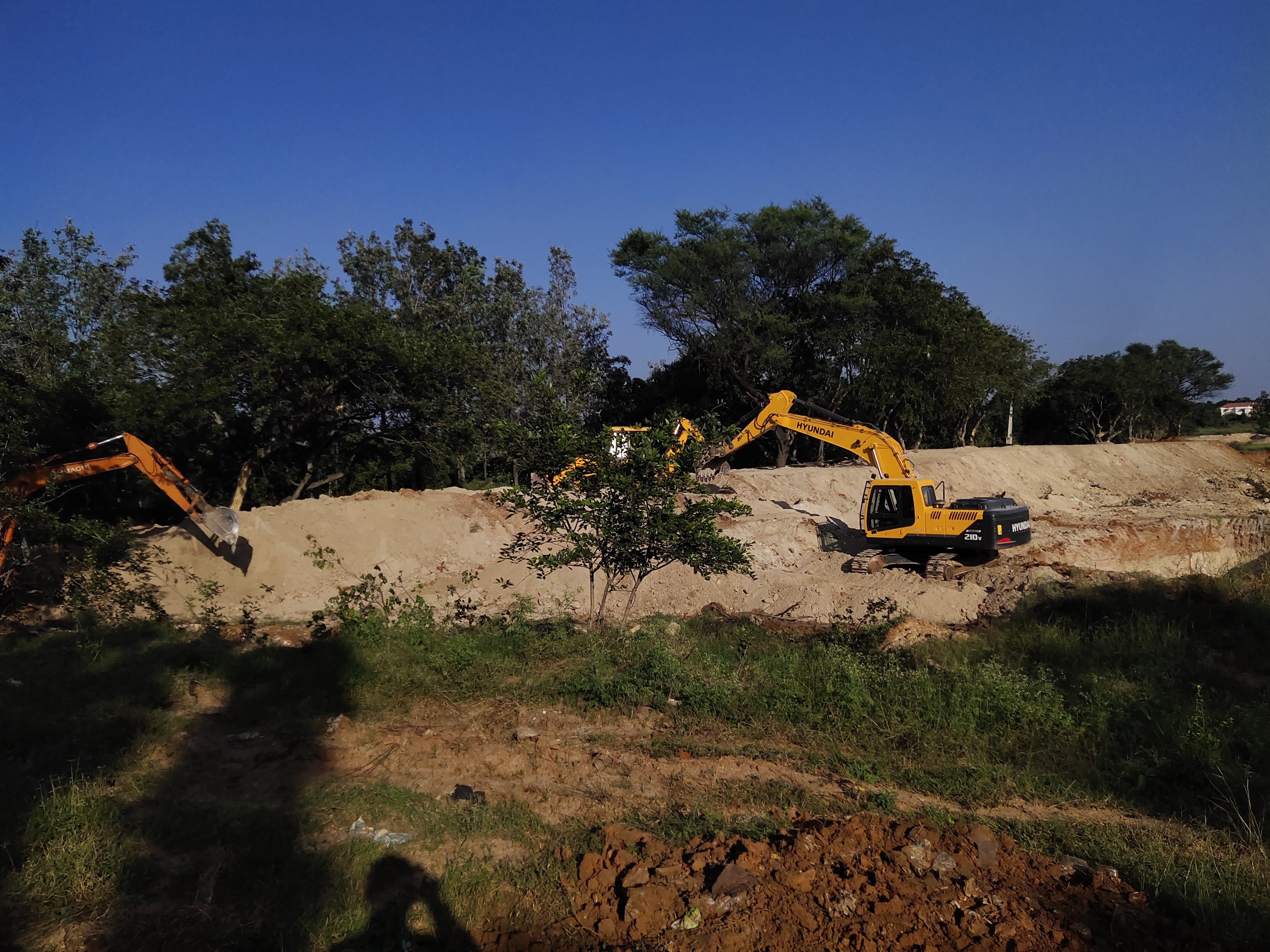 Chichuraganapalli   Massive Lake Restoration by TPSOH in progress